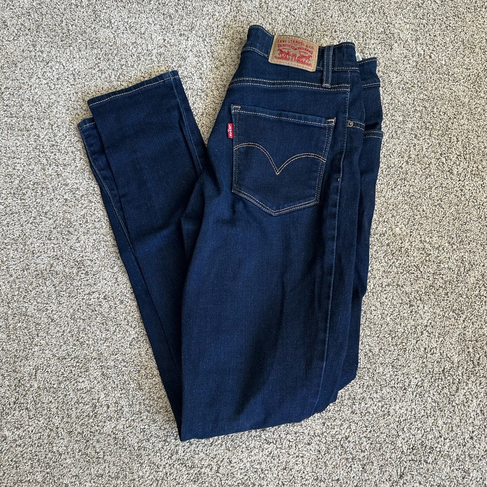 Levi's Medium Blue High Rise Skinny Jeans